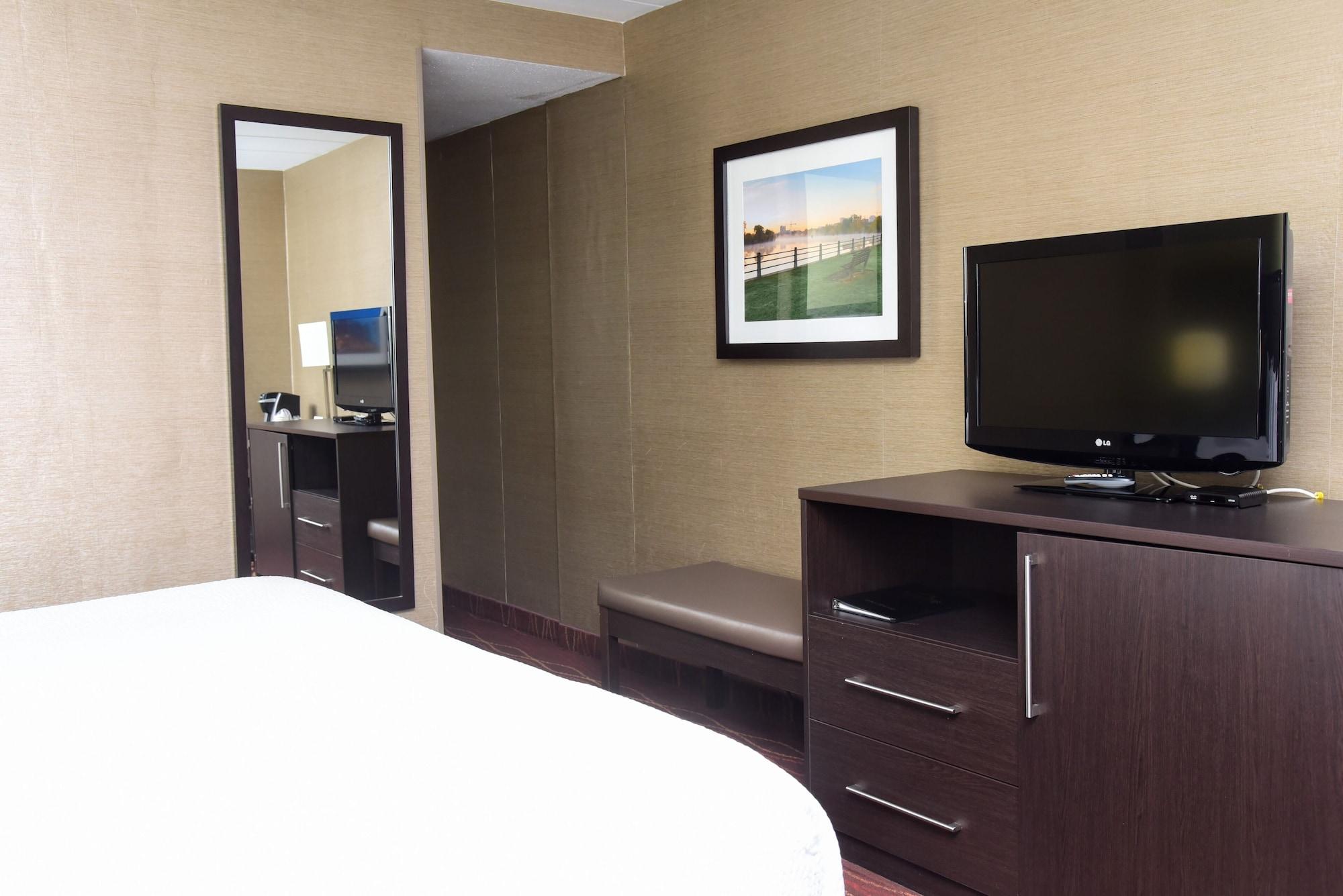 Days Inn By Wyndham Ottawa Ngoại thất bức ảnh